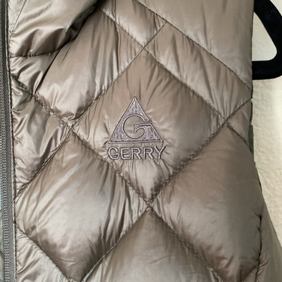 Gerry reversible green camo vest packable EUC women’s large extra large - Picture 2 of 6